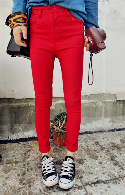 显瘦红色高腰牛仔裤