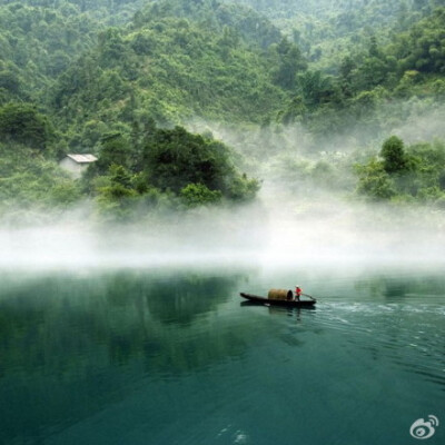 碧水青山一小舟from北京老样子【小东江，位于郴州资兴县东江湖，因每年八月都能看到最漂亮的雾漫满江而得名】