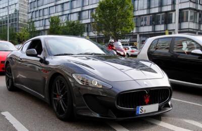 Maserati MC Stradale