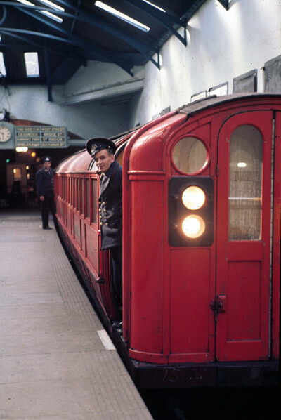 glasgow subway 1972