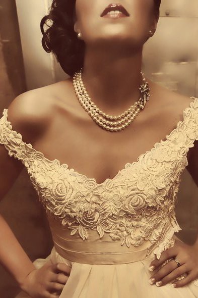 大爱蕾丝 总也爱不够~创意婚纱 做最美的新娘