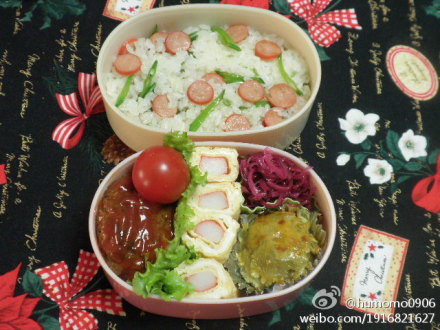 今天的高中女生便当。★汉堡牛肉饼。★红香肠和豌豆角的简单炒饭。★蟹棒卷蛋。sweet potato。★红紫苏腌海带。