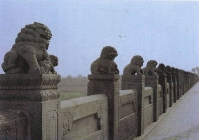 卢沟桥的狮子。