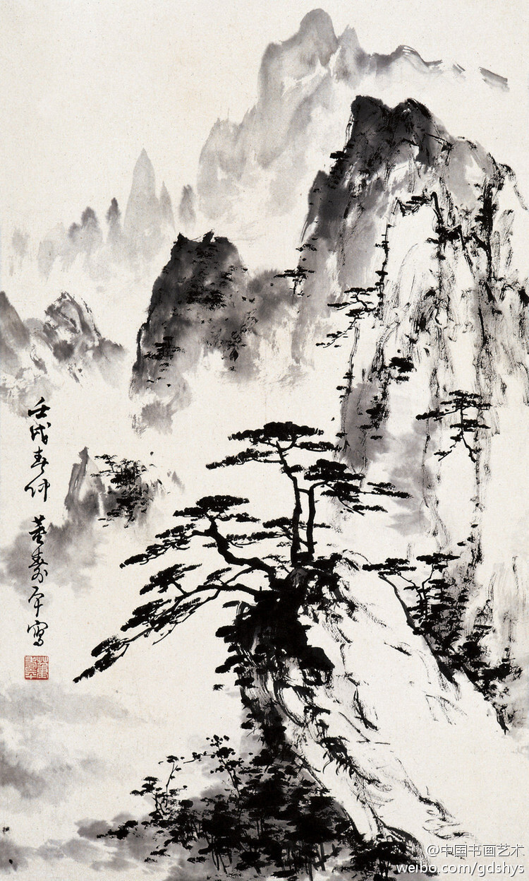 董寿平 作品 《黄山》 --- 董寿平笔下的黄山境界优美奇峻，皴法丰富严谨，墨色浑然一体，疏密明暗隐现自然，其沟壑、章法，笔墨，气脉贯通，意境精到，在画界享有“黄山巨擘”的雅誉。