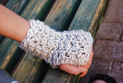 Unisex crochet fingerless gloves