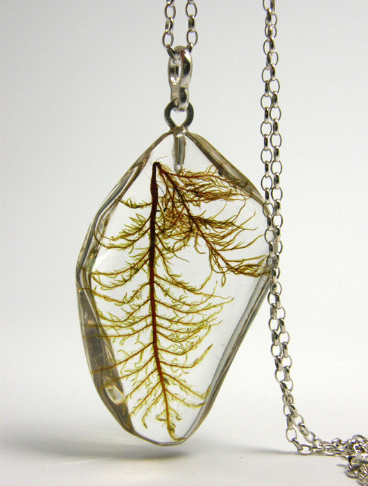 Moss Leaf Necklace