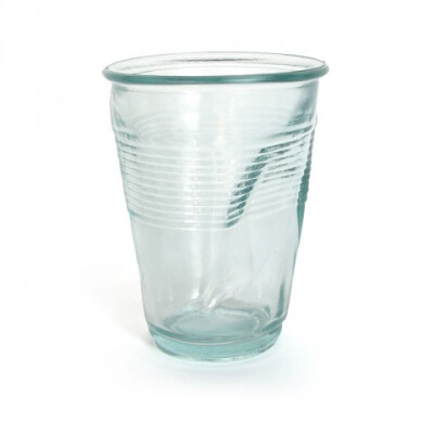 褶皱玻璃杯http://www.theo-theo.com/product/150/crinkled-glasses/?bc=suggests&category_id=4