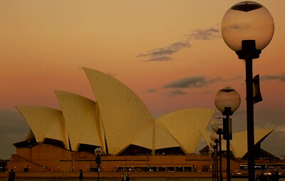 "Come sail your ships around me..."