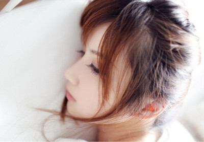 假如情绪可以冬眠，那么我们是不是不会再受伤？——梅吉《青藤之凉》