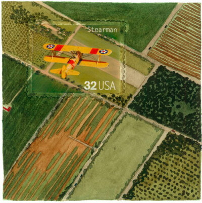 每张“邮票画”的创作过程，都是从真实的小邮票开始的。把邮票贴在白纸上作为画面主题，用水彩和水粉来绘制扩大的场景。