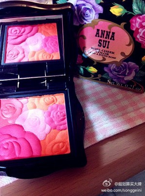 Anna sui 魔颜精灵蔷薇腮红~新出的哦，