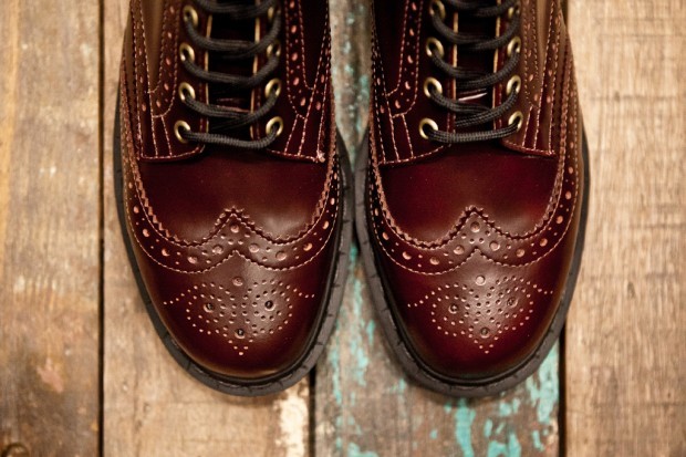 靠谱的联名，BEAMS x Dr. Martens 7-Eye Brogue Boot