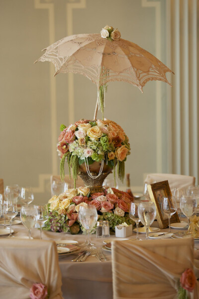 Photography: Mike ColónEvent Coordination and Styling: Linda Pittelli of Eventful Designing Location: Casa Del Mar