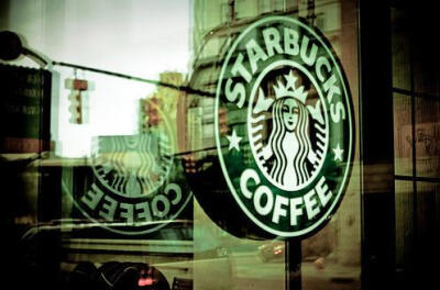 星巴克咖啡 (Starbucks) 成立于1971年，是世界领先的特种咖啡零售、烘焙和品牌拥有者。星巴克咖啡 (Starbucks) 旗下零售产品包括30多款全球顶级的咖啡豆、手工制作的浓缩咖啡和多款咖啡冷热饮料、新鲜美味的各式糕点…