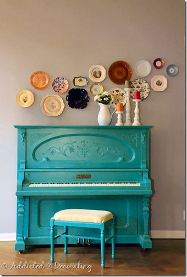 碟子墙，蓝钢琴