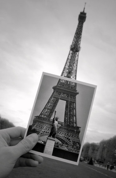 你说你爱巴黎。