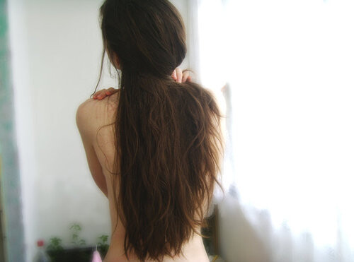 我也要留长发 及腰的那种