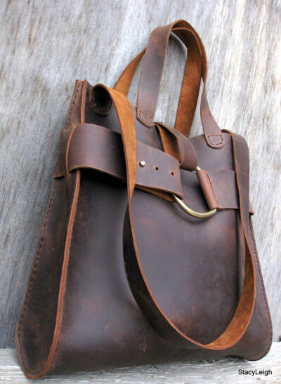 Mustang Oiled Cowhide Leather Rustic Harness Tote