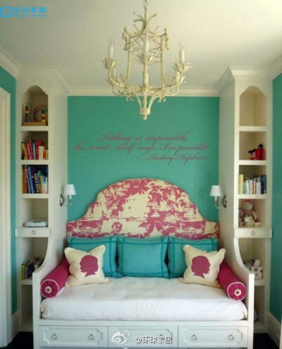 好有感觉的沙发床，可以窝在上面看一整天的书