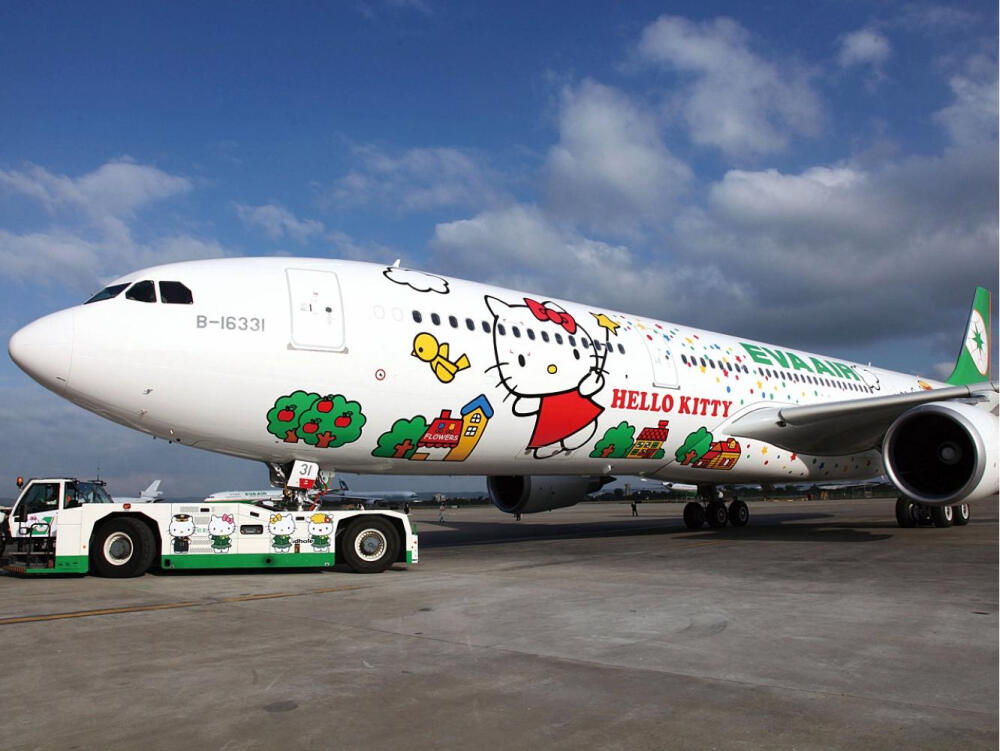 EVA AIR 的 HELLO KITTY 主題航班