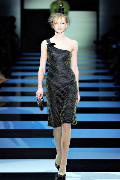 Spring 2012 Haute Couture---Armani Privé