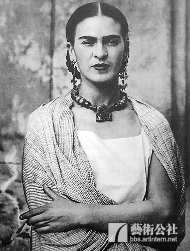 “我不画梦，我画我的现实。”“我希望离世是快乐的，我不愿意再来”。——墨西哥女画家，弗里达·卡罗。