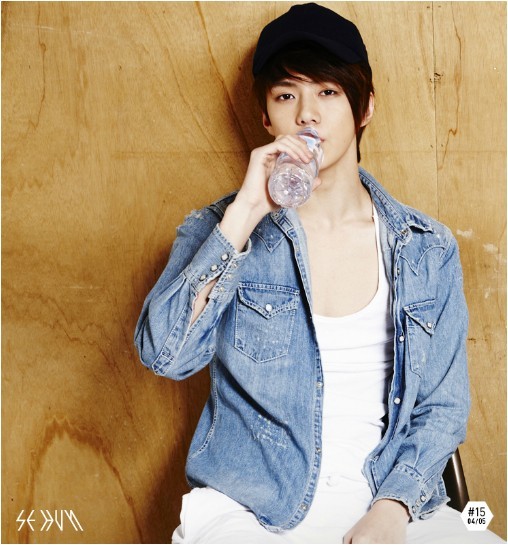 EXO-K 的SE HUN 白白净净~