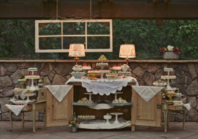 Dessert table 2