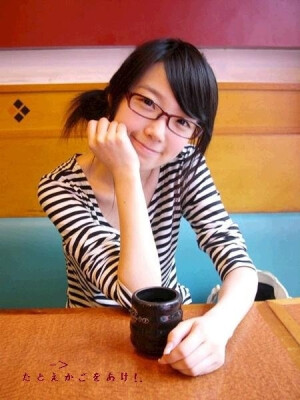 也算是小孩子吧~~