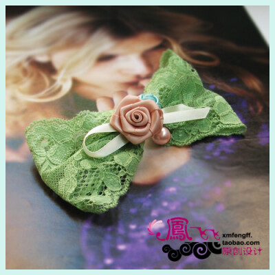 凤飞飞原创 手工饰品 复古 诗情画意 优雅蕾丝蝴蝶结发饰http://item.taobao.com/item.htm?spm=1102bGOm.1-1*q4k.3-RjpaP&id=14168135075
