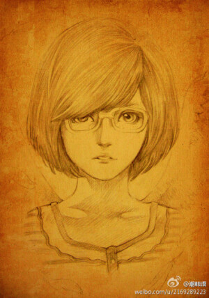 我喜欢短发的女孩，不一定真的是近视，眼镜有时只是装饰。