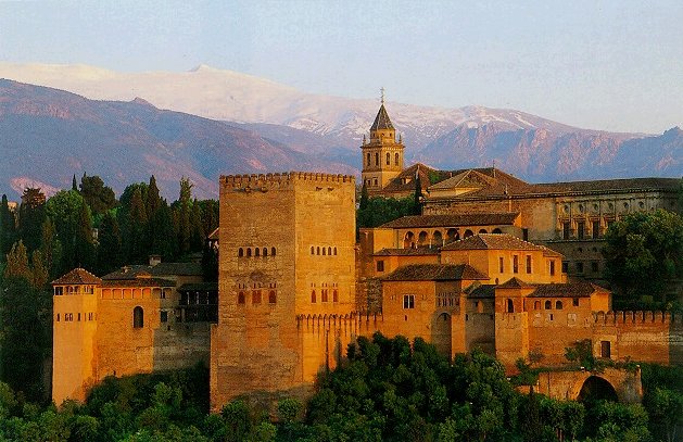 阿尔汉布拉宫（Alhambra Palace），西班牙的著名故宫，为中世纪摩尔人在西班牙建立的格拉纳达王国的王宫。“阿尔汗布拉”，阿拉伯语意为“红堡”。为摩尔人留存在西班牙所有古迹中的精华，有“宫殿之城”和“世界奇迹”之称。始建于13世纪阿赫马尔王及其继承人统治期间。