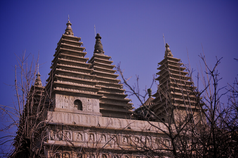 五塔寺，为真觉寺原称，始建于明永乐中(1403-424)，毁于清末，现仅存金刚宝座塔。