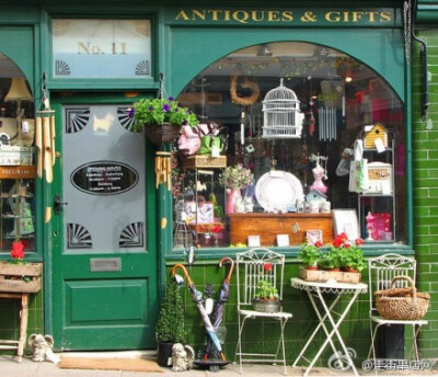 英国的古董店..我爱这绿色