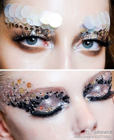 来自2011秋冬 Christian Dior 高定秀场的这款亮片眼妆，美得让人忍不住屏住呼吸。