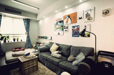 约上三五好友~一个榻榻米~一个沙发~一堆人的美好午后~