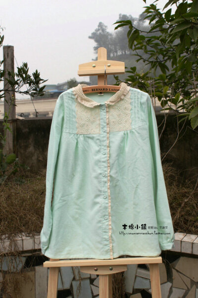 嫩嫩的绿。http://s.click.taobao.com/t_8?e=7HZ6jHSTbIQ3jq0Ucy%2FIKYeolSAmesGzbj9ke2WEdjjcpw%3D%3D&p=mm_13302633_0_0