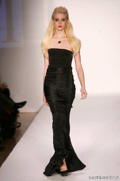 Allison Harvard~~Malan Breton F/W &#39;12 NYFW 闭场模特！