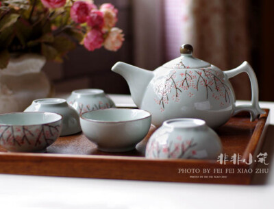 中式茶具。给自己泡壶茶，留一片遐想。