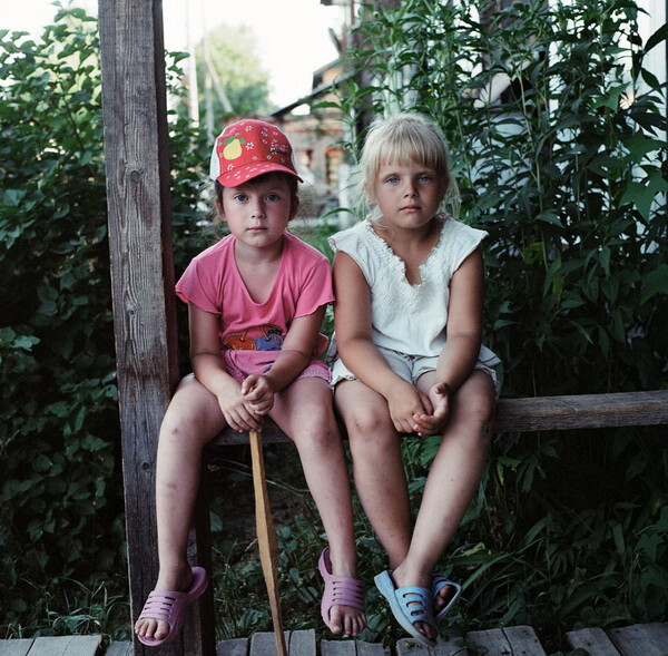 Lera and Sonya. Kich Gorodok.自給自足也能豐衣足食.