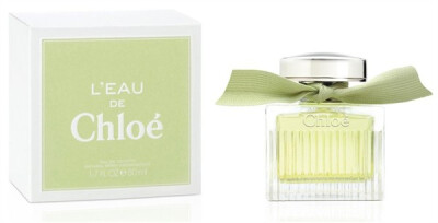 L'Eau de Chloé Debuts in Singapore 包装好清新的香水啊
