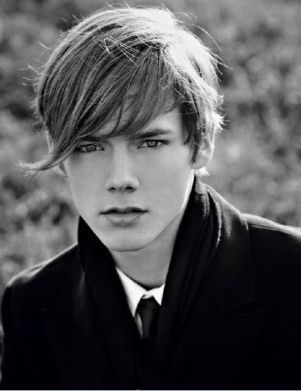 ：全名：Johannes Niermann 职业：男模 | Male Model 国籍：德国 | Germany 出生地点：巴西 | Brazil 出生年月：November-11-1985 发色：金发 | Blonde 眼色：蓝&灰| Blue & Grey 身高：188cm | 6′2〃 臀围：36 1/2 腰围：28 1/2 胸围：37 1/2 鞋码：10 US 美国尺寸