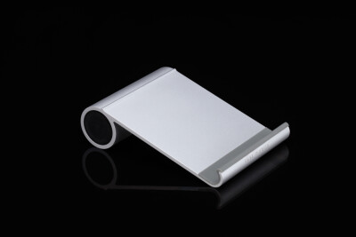 让人疯狂的东西不一定有多么惊天动地，一个小小的亮点也能引爆惊艳。Just Mobile Slide™ iPad支架就是一个例子。