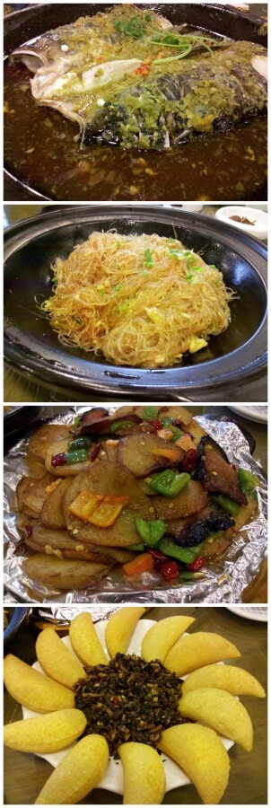 阿瓦山寨，我这一餐是在芜湖凤凰美食城门口吃的，估计别的城市也有连锁店，里面的招牌菜当然就是剁椒鱼头咯，其次的就是最下面的那个玉米饼包菜，不同的人对玉米饼的处理方式也不同，这四道菜分别是：剁椒鱼头，蟹黄粉丝，石锅土豆和玉米饼包菜，很适合同学聚会，价格也比较适中，值得一去哦