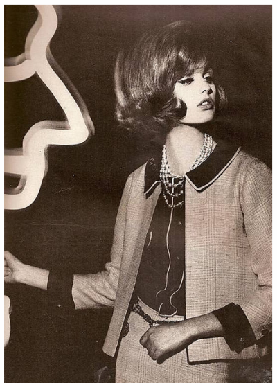 Dorothea McGowan, photo by William Klein for Vogue, March 1962