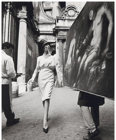 Simone D'Aillencourt in a dress by Fabiani, photo by William Klein, Rome 1962