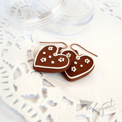 Scented gingerbread heart earrings