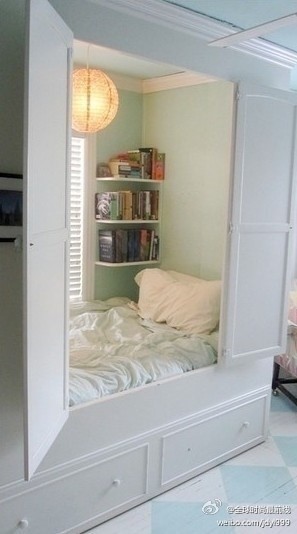 嵌入式的床，你喜欢么？？睡在衣橱里，是不是很有创意？？