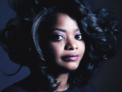 奥克塔维亚·斯宾瑟 Octavia Spencer,2012年 第84届 奥斯卡(美国电影学院奖) 最佳女配角.來自&lt;幫助&gt;