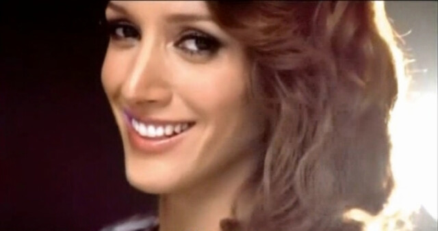 Jennifer Beals